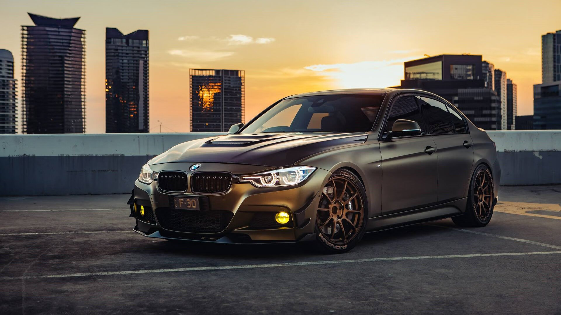 “青少年足球训练营开营,引领青少年足球新风潮”,青少年足球训练营文化节手抄报