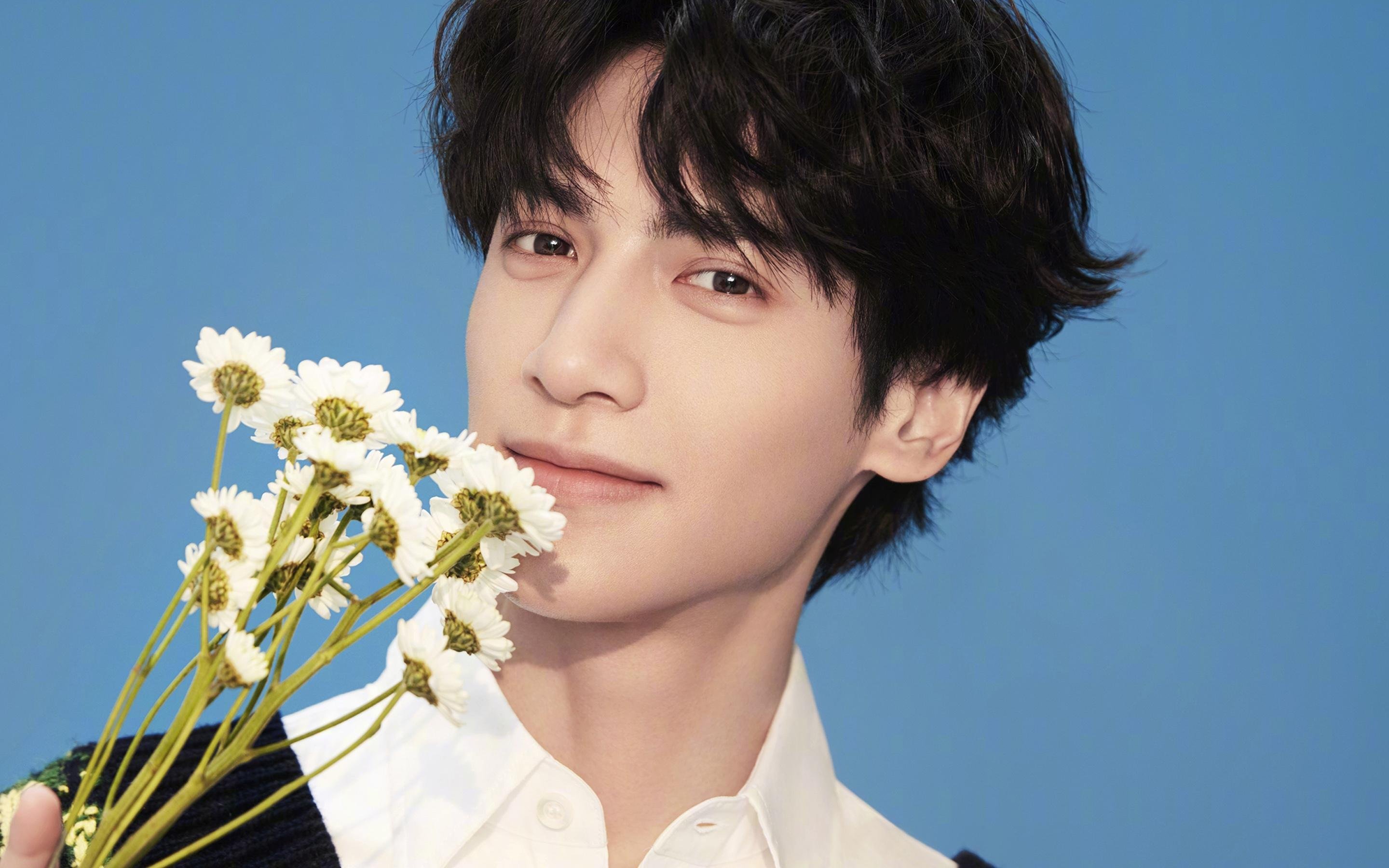 爱游戏平台-男子仰泳表现抢眼 创佳绩，仰泳精彩视频