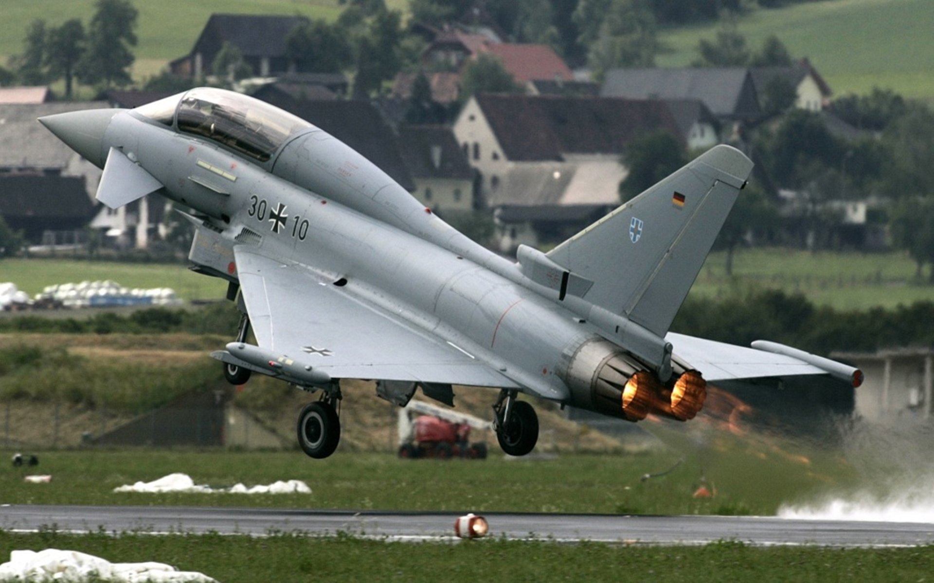 爱游戏体育（AYX）官方APP下载-马刺新援展现拼劲赢得教练组认可，马刺队首发